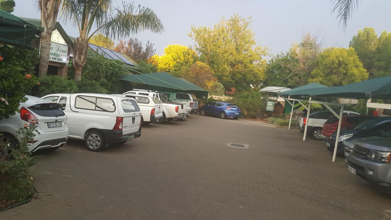 Lala Dene Lodge Bloemfontein Exteriér fotografie