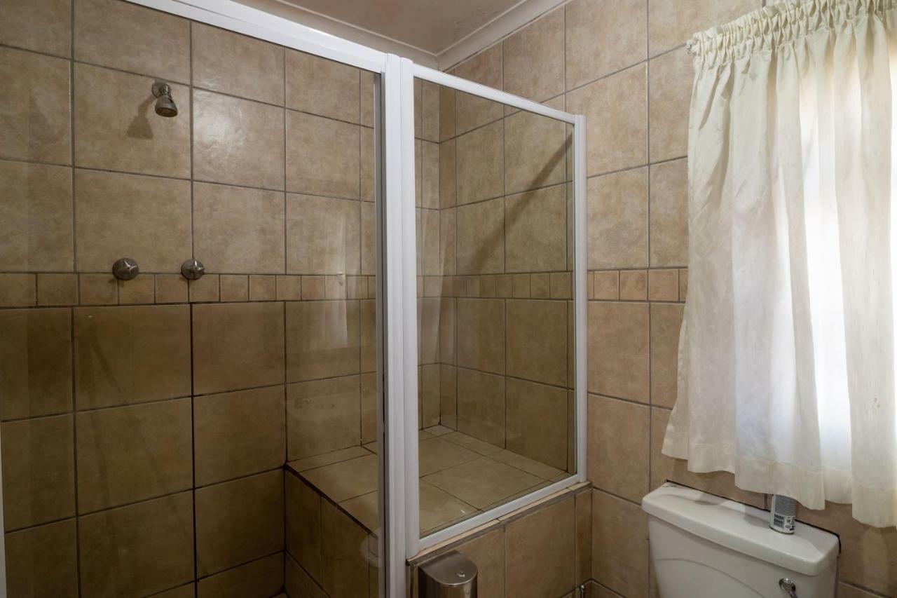 Lala Dene Lodge Bloemfontein Exteriér fotografie